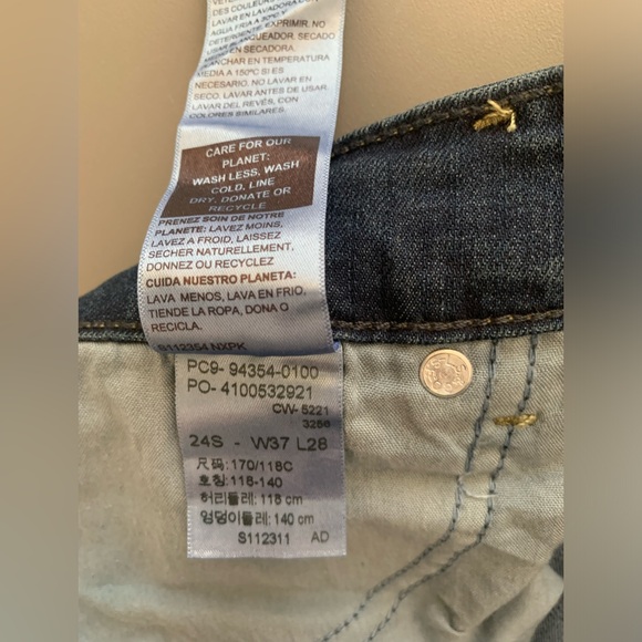 Levi Strauss signature, mid rise, skinny jean in plus size 24 short (petite) - Picture 5 of 7